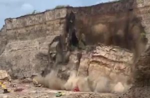 Bandel! Tambang Galian C Rowosari Kembali Beroperasi Setelah Longsor Maut Tewaskan Satu Orang