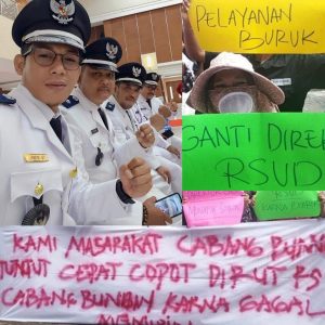 Camat dan Kades Se-Cabangbungin Mendesak Bupati Bekasi, Ade Kuswara Kunang Pecat Dirut RSUD Cabangbungin